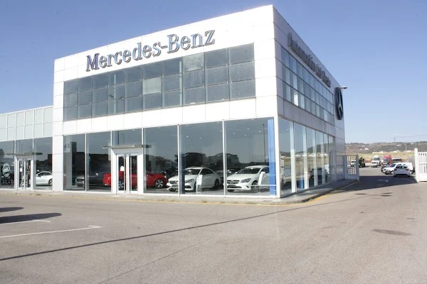 Mercedes-Benz Cáceres
